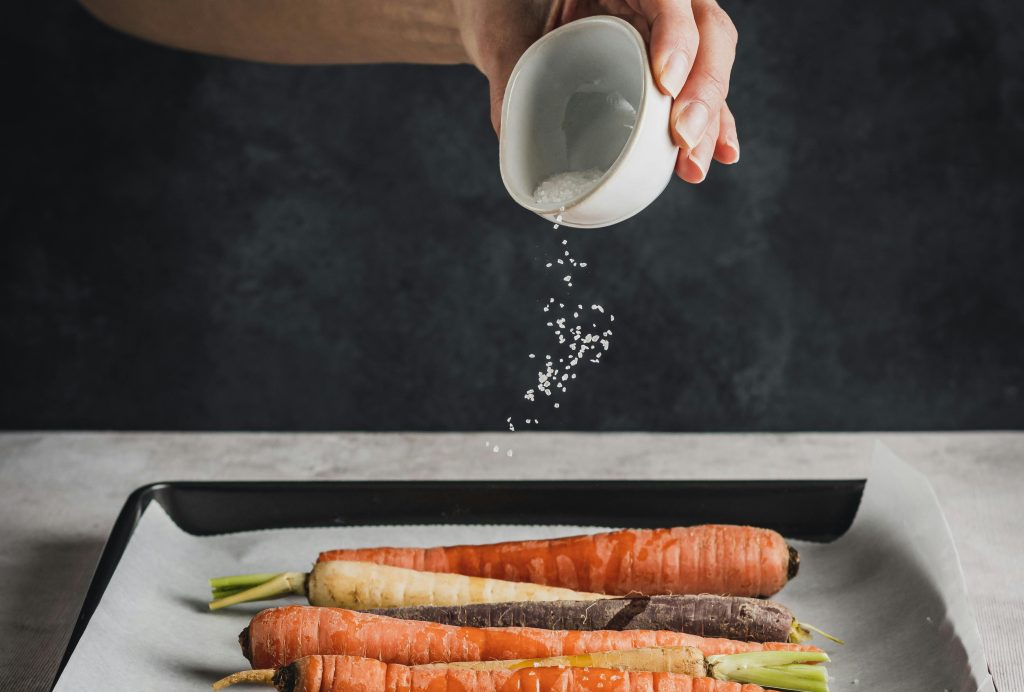 low-sodium salt substitutes vs. table salt, potassium